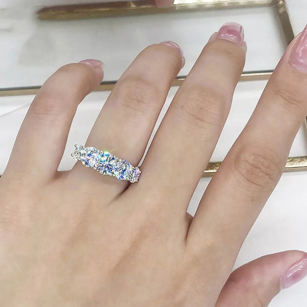 Arabella Moissanite Diamond Ring