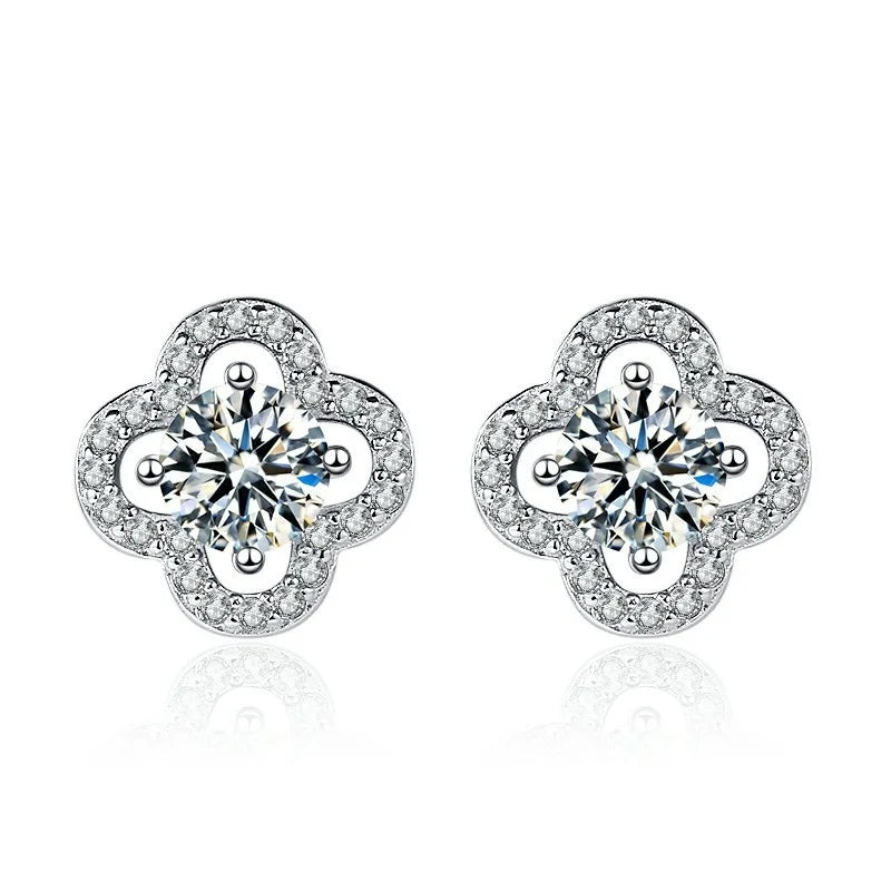Willow Moissanite Clover Earrings