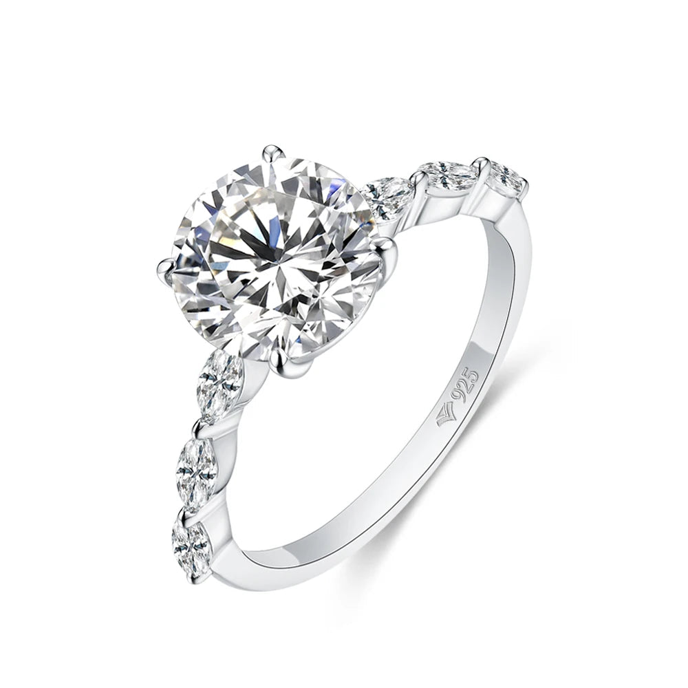 Amelia Moissanite Ring