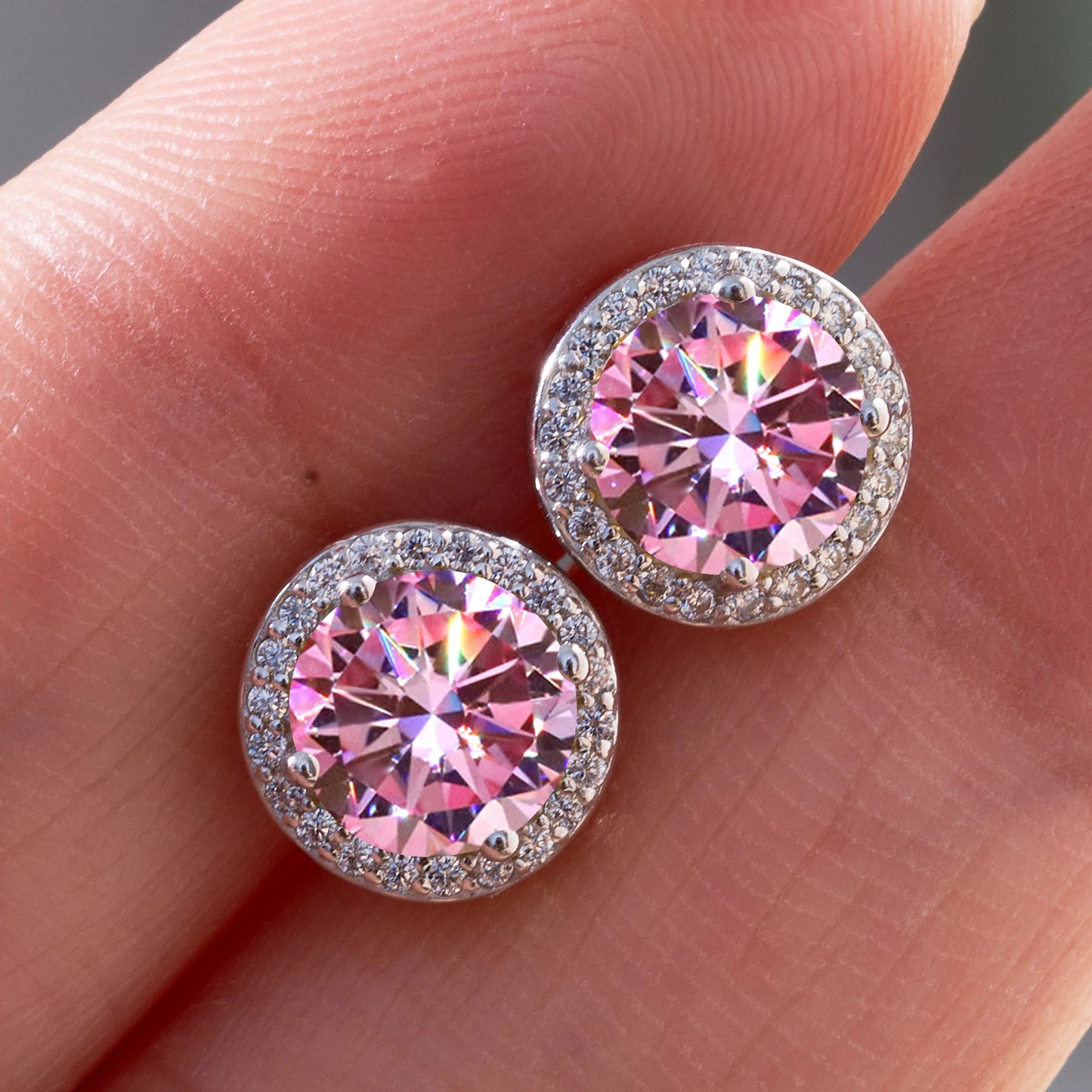 Razan Moissanite Round Earrings