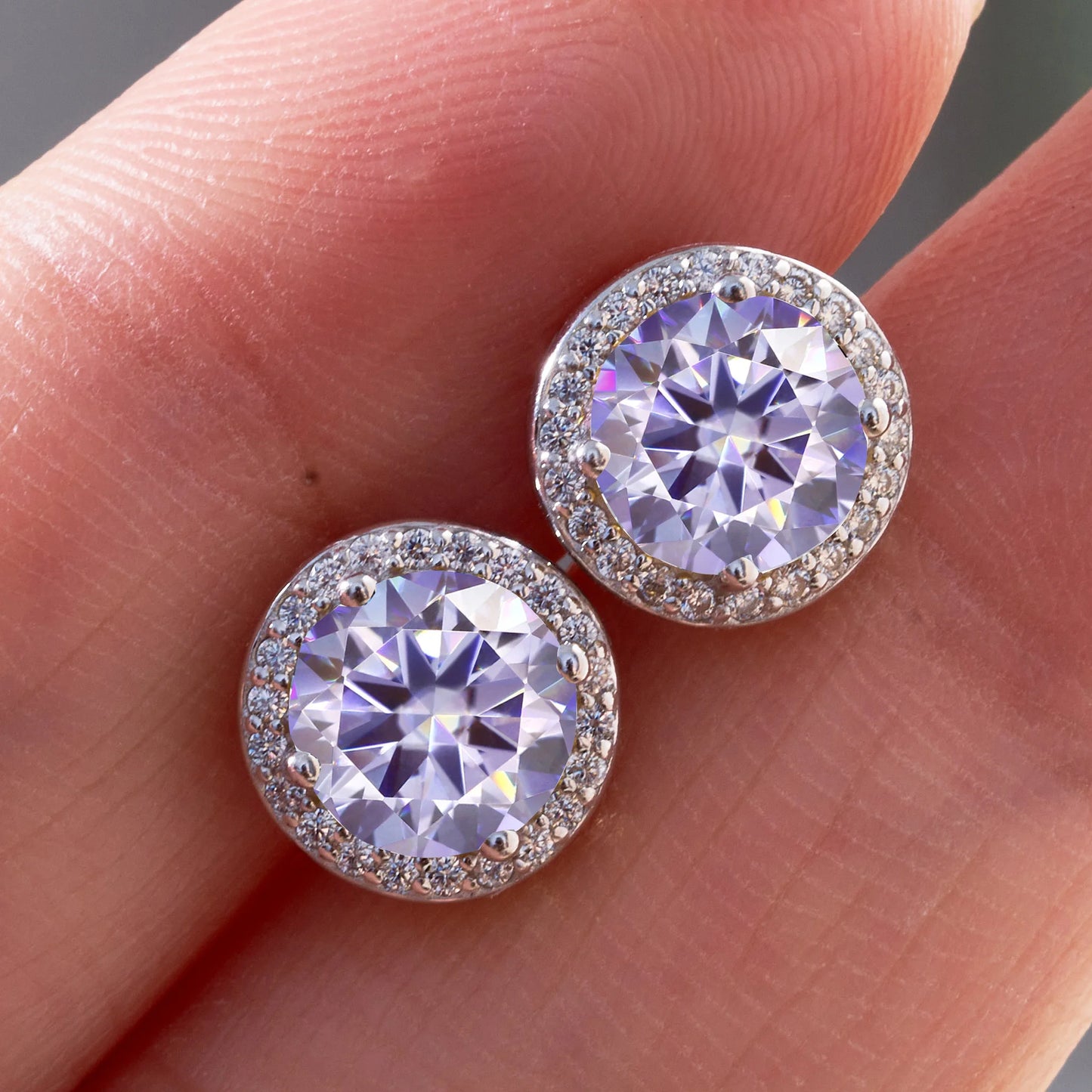 Razan Moissanite Round Earrings