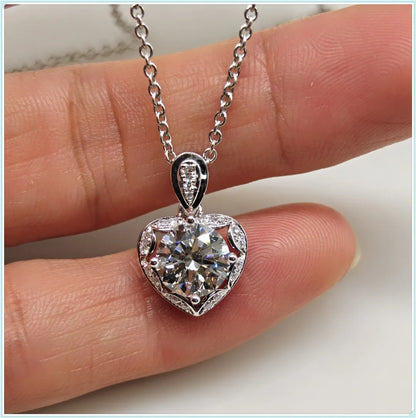 Isla Lab-Grown Diamond Heart Necklace