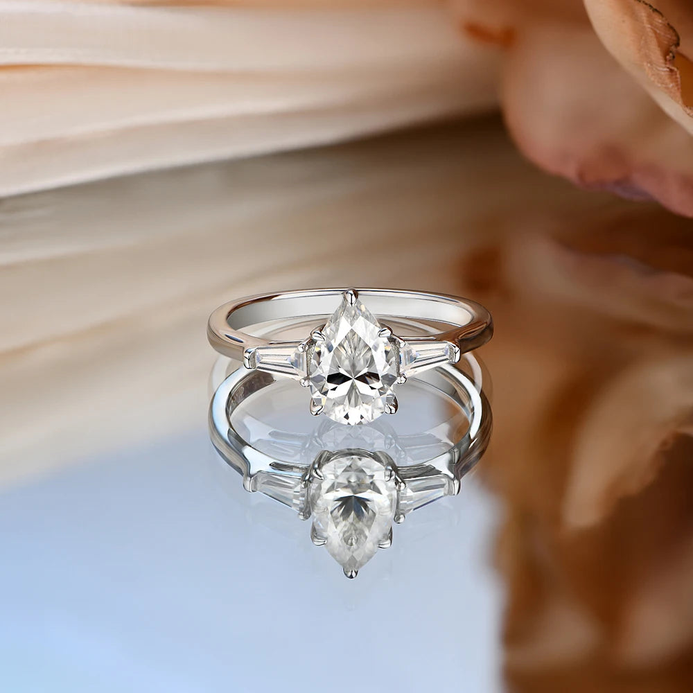 Hala Moissanite Ring