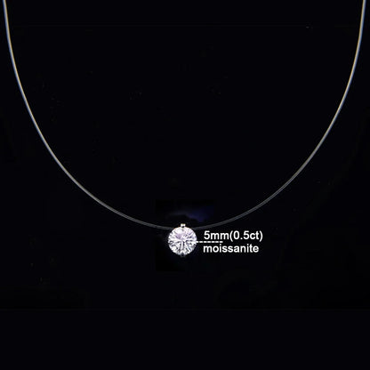 قلادة إيفلين المويسانيت بخيط شفاف