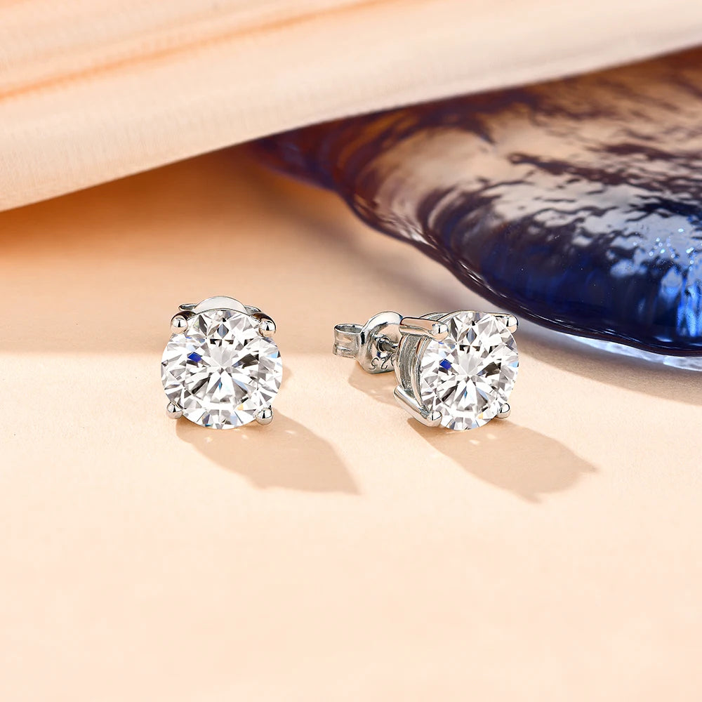 Lilia Moissanite Stud Earrings