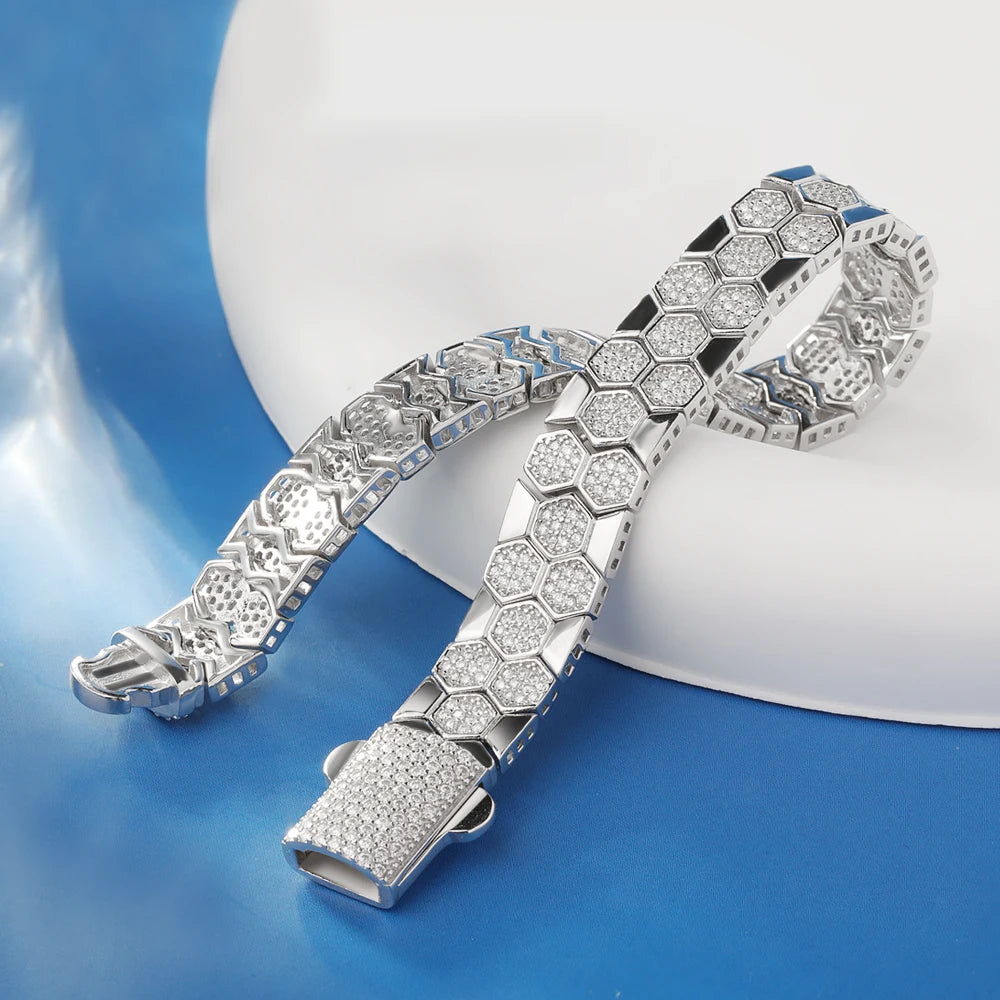 Elara Honeycomb Moissanite Bracelet