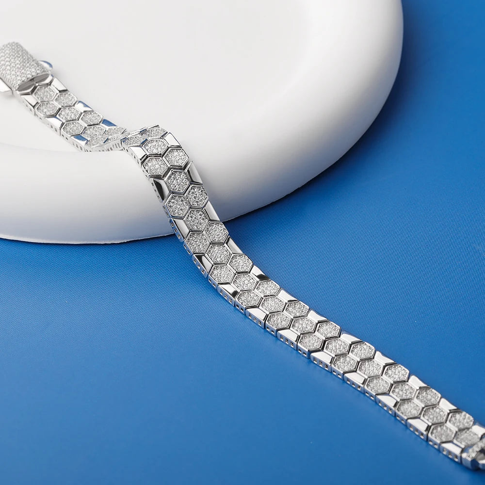 Elara Honeycomb Moissanite Bracelet