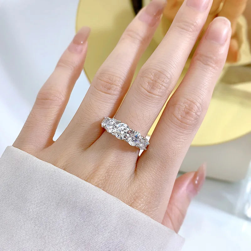 Arabella Moissanite Diamond Ring