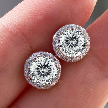 Razan Moissanite Round Earrings